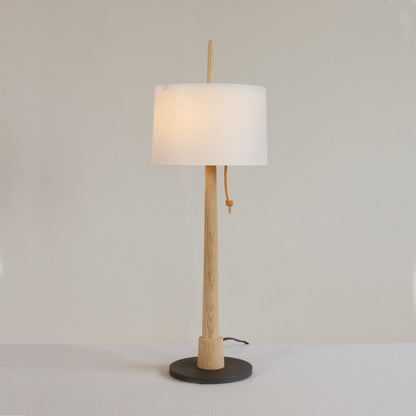 Gadd bordslampa liten i ek från Zlamp 